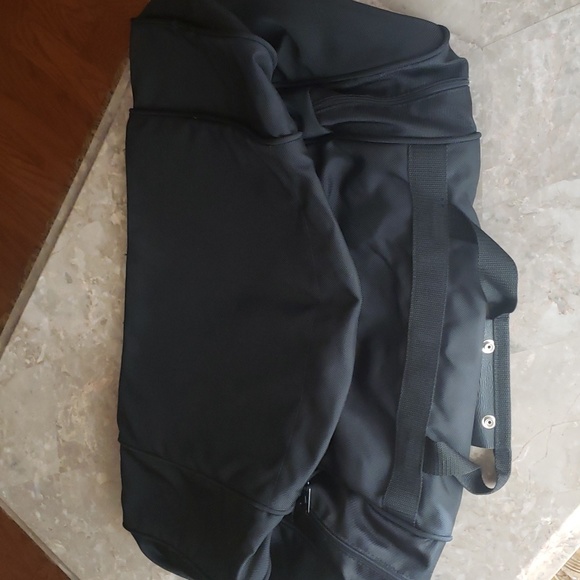 Titleist Golf Players Large Duffel Bag - Picture 10 of 12